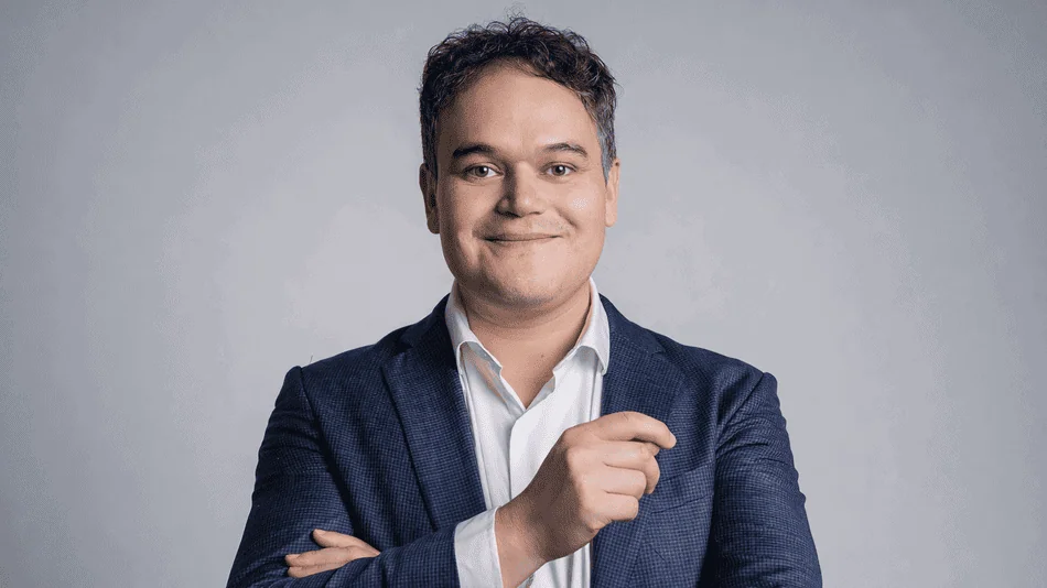 Raúl Troncoso: “Publicar fue entender que el texto debe sostenerse solo”